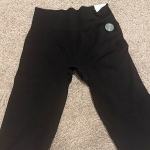 Black Victoria’s Secret Leggings Seamless *NWT**